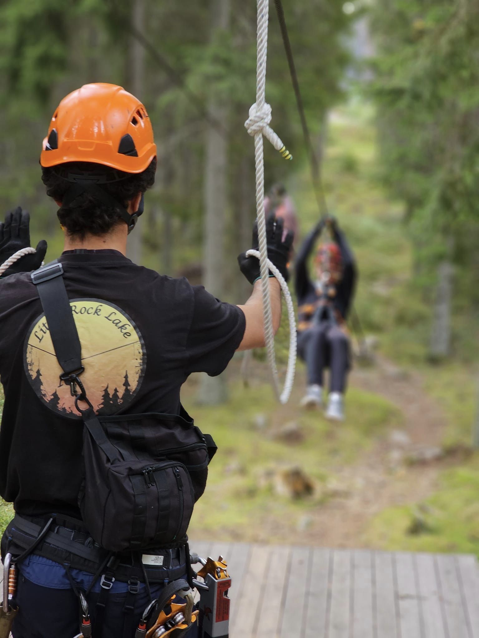 Zipline-guide tar emot zippare